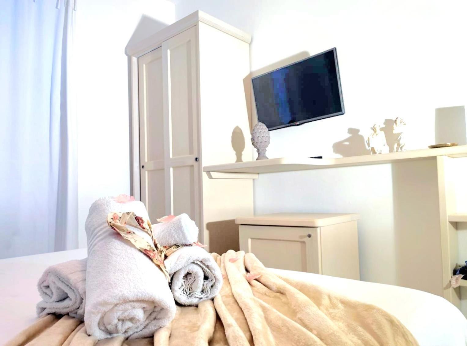 Golden House Hotell Porto Torres Eksteriør bilde